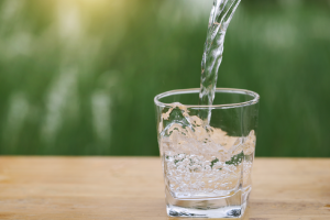 ¿Cómo purificar el agua en casa?